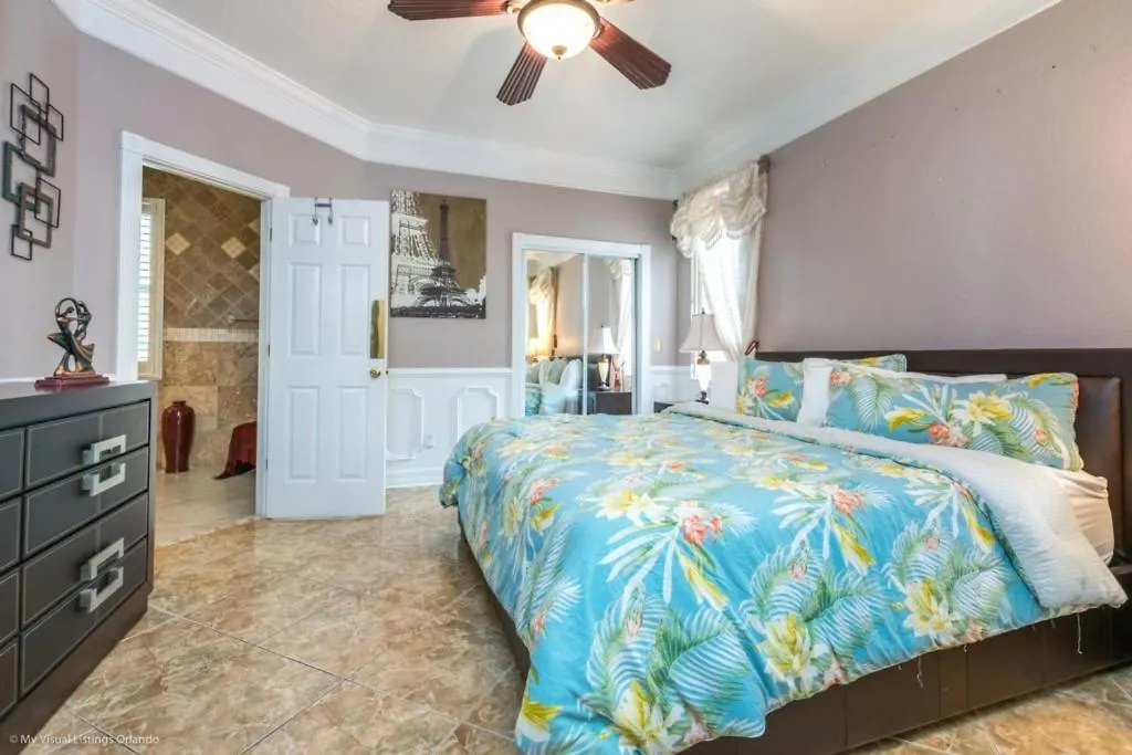 Elegant Blue Escape Pool Retreat Villa Davenport